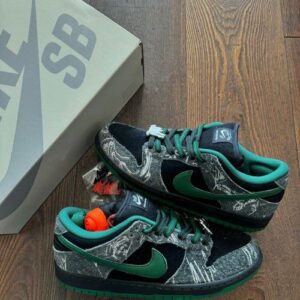 SB Dunk Low There Skateboard first copy